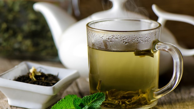Diabetes Diet: Adding cinnamon to your green tea is a great idea Diabetes Diet: Adding cinnamon to your green tea is a great idea