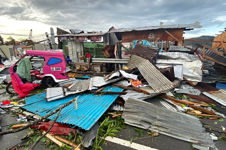 Death Toll Reaches to 208 as Strongest Typhoon Hits Philippines